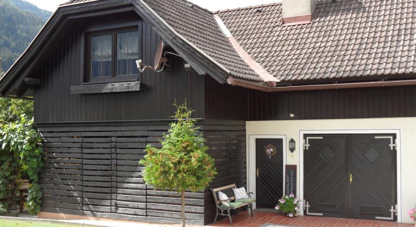 Апартаменты Landhaus Lerchenberger