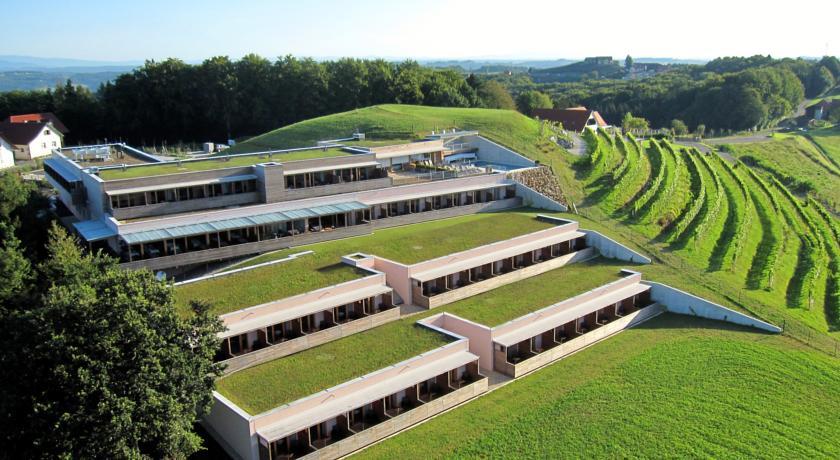 Отель Genusshotel Riegersburg