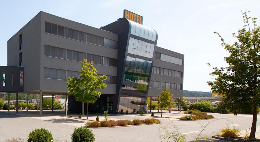 Отель Hotel Ambio