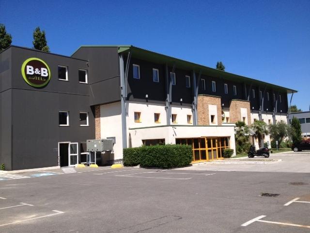 Отель Hotel Resort Gemenos