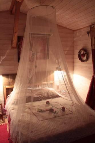 Апартаменты La Cabane Des Amoureux