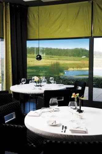 Отель Hostellerie Du Chambellan