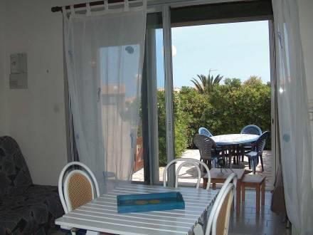 Апартаменты Holiday Home Les Cistes Roses II Saint Pierre La Mer