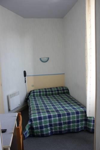 Отель Hôtel De La Halle
