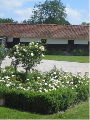 Отель Hotel Le Clos De La Prairie