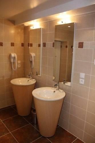 Отель Hotel Restaurant Lesage
