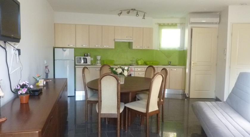 Апартаменты Appart'Hôtel Les Rochers