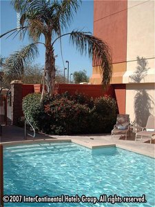 Отель Holiday Inn Express Arizona Mills