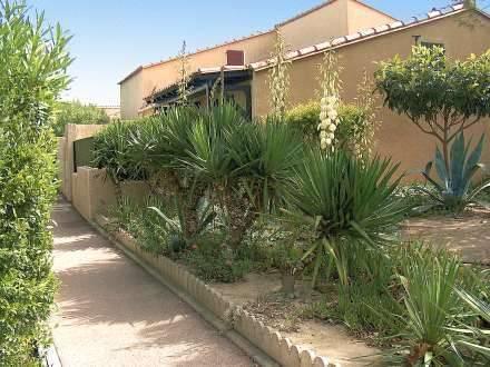 Апартаменты Holiday Home Cappelanes Saint Cyprien