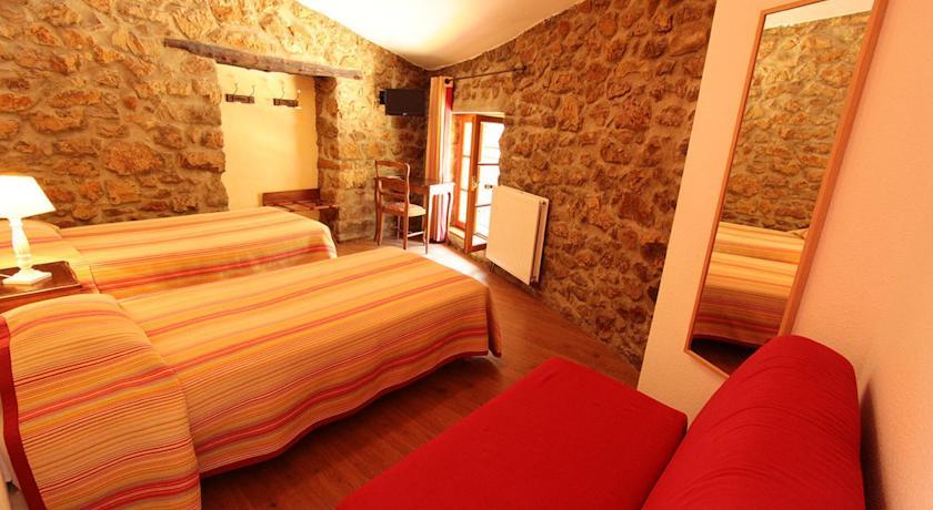 Отель Hostellerie du Vieux Moulin