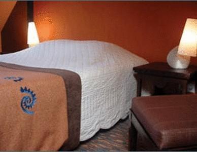 Отель Logis Auberge De Keralloret