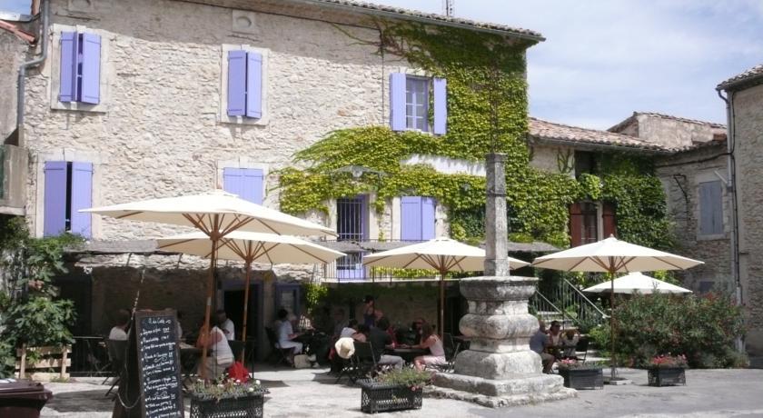 Отель La Petite Auberge de Lussan