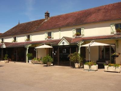 Отель Logis Aux Maisons