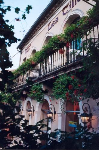 Апартаменты Appart'Hôtel Les Tilleuls