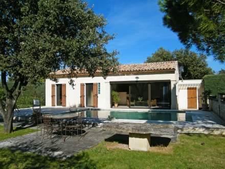 Апартаменты Holiday Home Chemin Bezert Carpentras