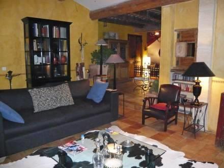 Апартаменты Holiday Home L'Esquillon Beauvoisin