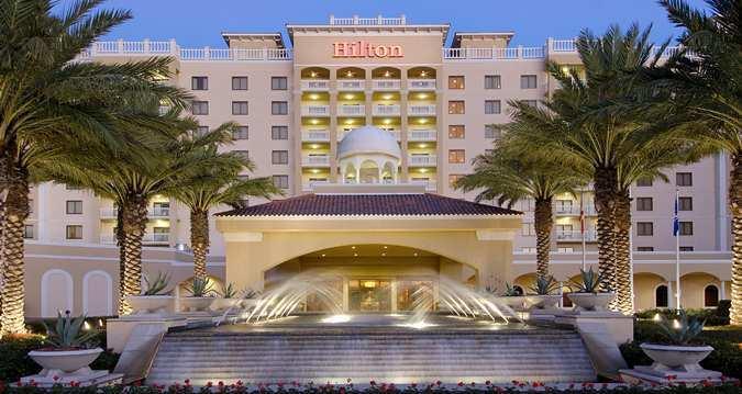 Отель Hilton St. Petersburg Carillon Park