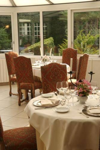 Отель Le Manoir D'hastings Hotel La Pommeraie