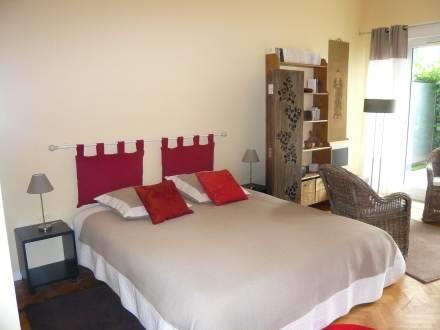 Отель Apartment Rue Georges Pompidou Les Lilas