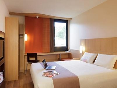 Отель ibis Guingamp