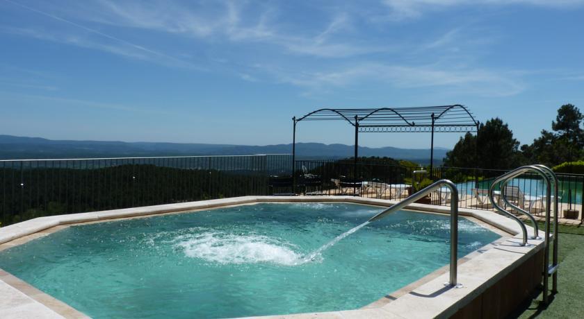 Отель Auberge de la Tour de Brison