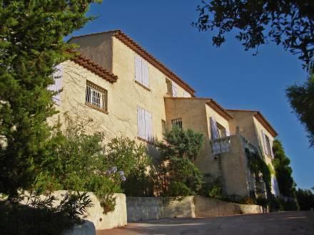 Отель Holiday Home Blanche La Croix-Valmer