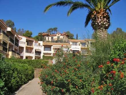 Апартаменты Apartment Jardins D'ys I Les Issambres