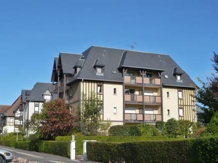 Апартаменты Apartment Le Clos Mathilde III Cabourg