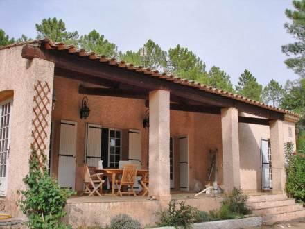 Апартаменты Holiday Home Les Charles D Le Muy
