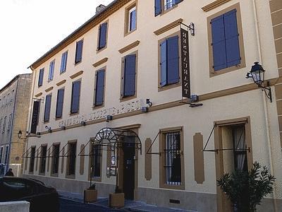 Отель Logis Hotel Moderne Et Pigeon