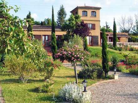 Апартаменты Holiday Home Les Ecuries Limoux
