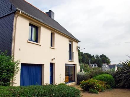 Апартаменты Holiday Home Rue Du Port Plouguiel