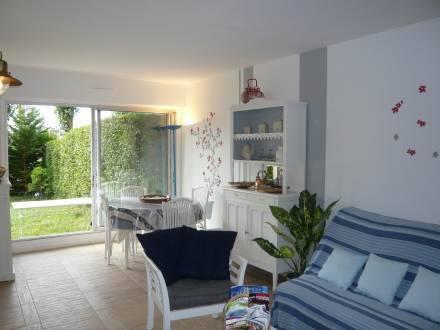 Апартаменты Apartment Le Garden II Cabourg