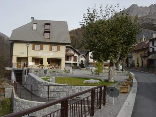 Отель Auberge Roche Grande