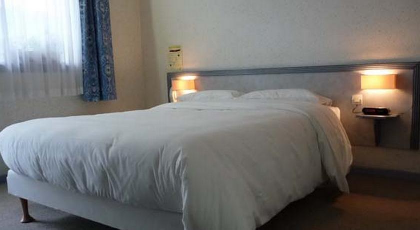 Отель Hotel le Chatelain