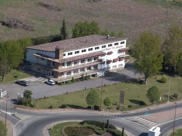 Отель Hotel Relais des Garrigues