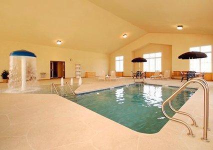 Отель Comfort Suites Cedar Falls