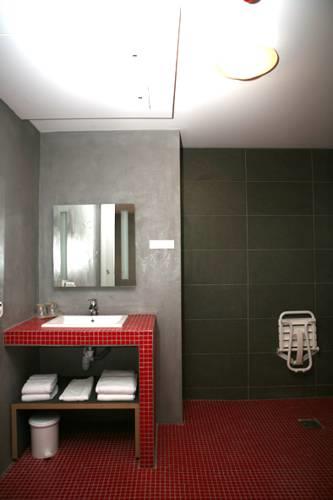Отель Logis Hotel Ur-Hegian