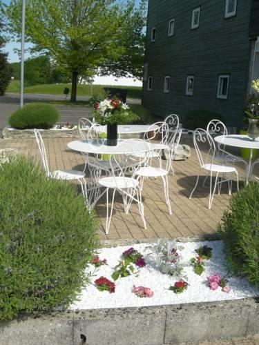 Отель Fairway Hotel