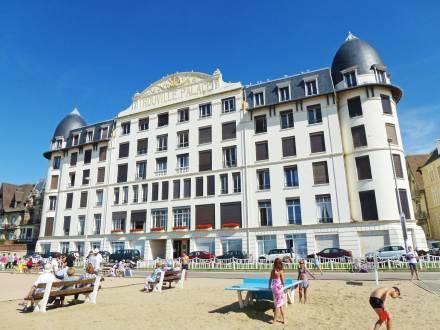 Отель Apartment Trouville Palace Trouville sur Mer
