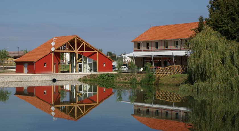 Отель Le Port de Decize
