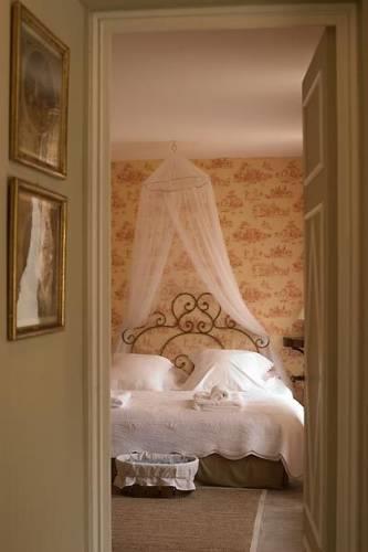 Мини-отель Manoir du Mortier