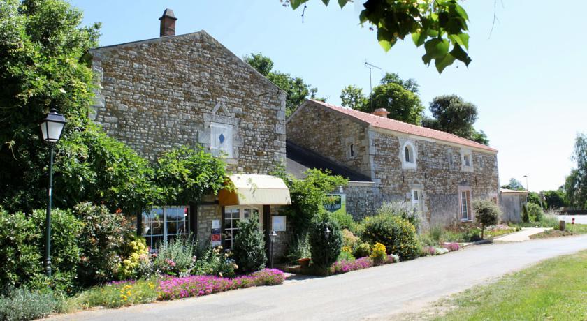 Мини-отель Auberge de la Court d'Aron