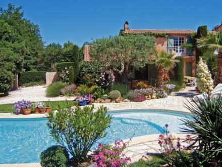 Апартаменты Holiday Home L'Olivier Gassin