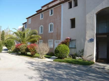 Апартаменты Apartment Le Grand Bassin Port Grimaud