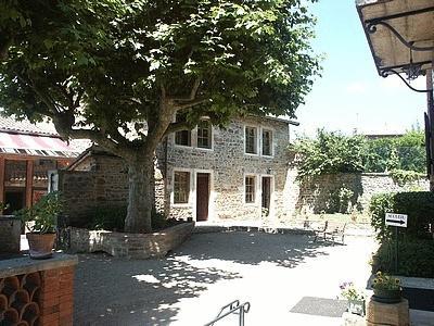 Отель Hôtel le Savigny, Logis