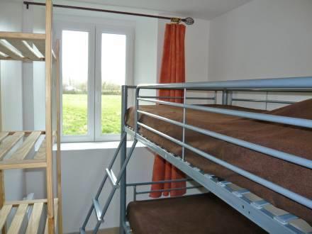 Апартаменты Holiday Home Acqueville Deux Jumeaux