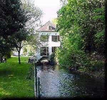 Отель Moulin De Belle Isle En Bèze