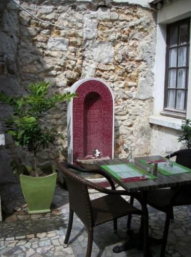 Отель Hôtel Restaurant Relais du Loir