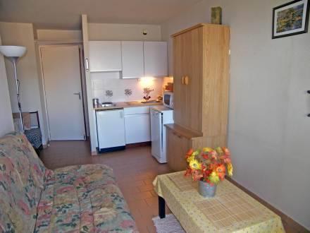 Апартаменты Apartment Les Fregates III Saint Cyprien